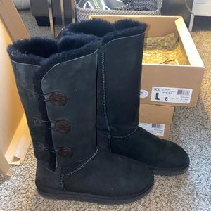 Ugg - Bailey Button Triplet
